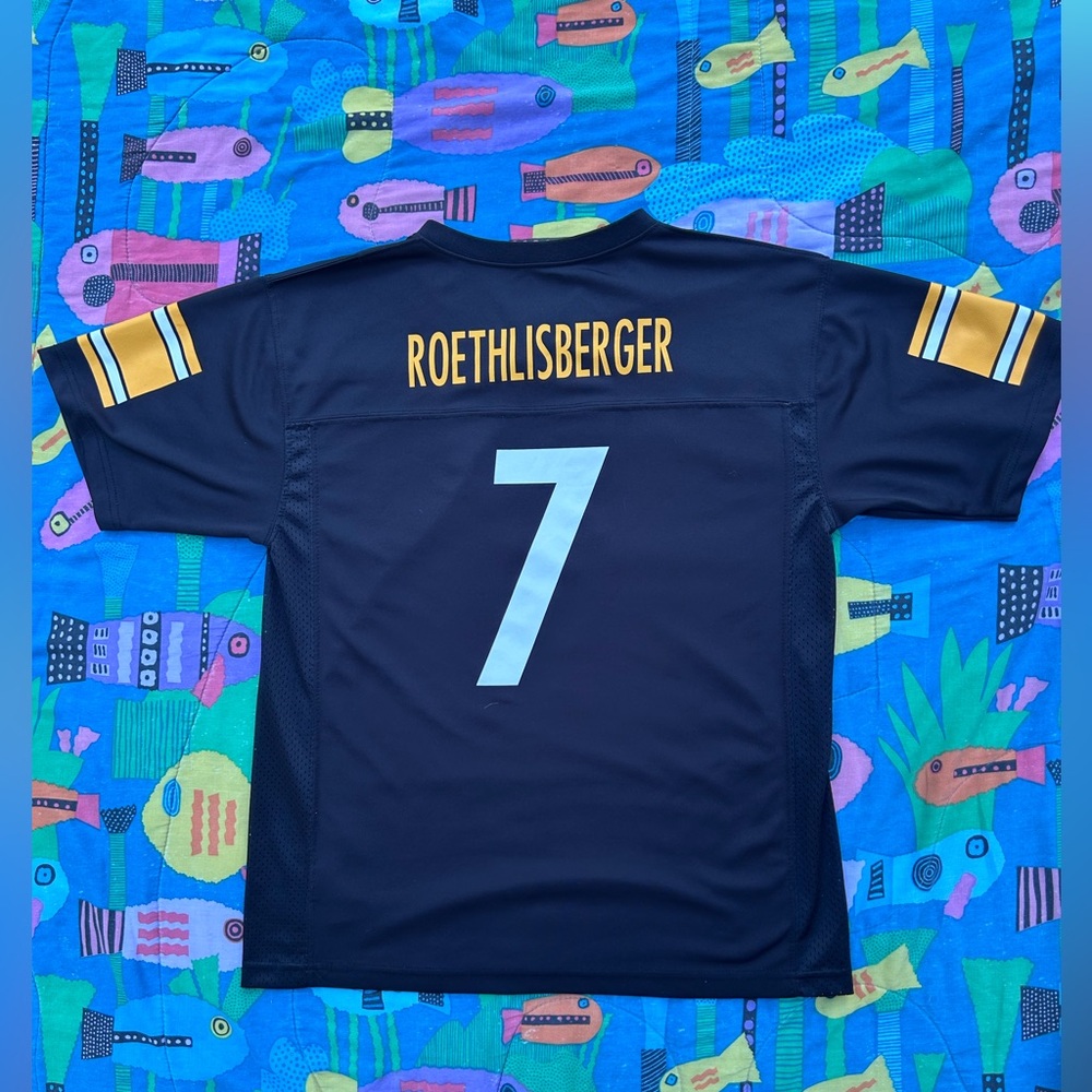 Black and Yellow youth XL Ben Roethlisberger Steelers jersey